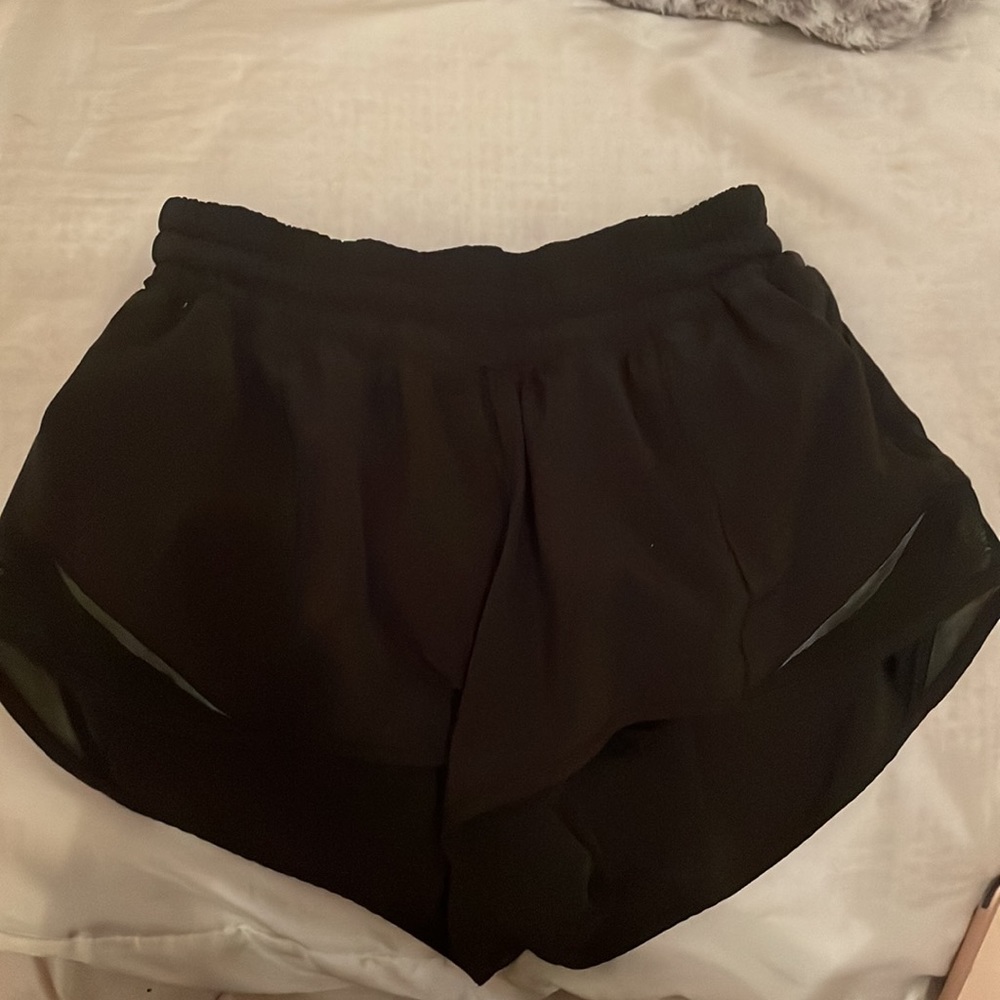 Size 4 lululemon shorts